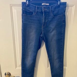 Levi’s 311 women’s Shaping Skinny Size 30